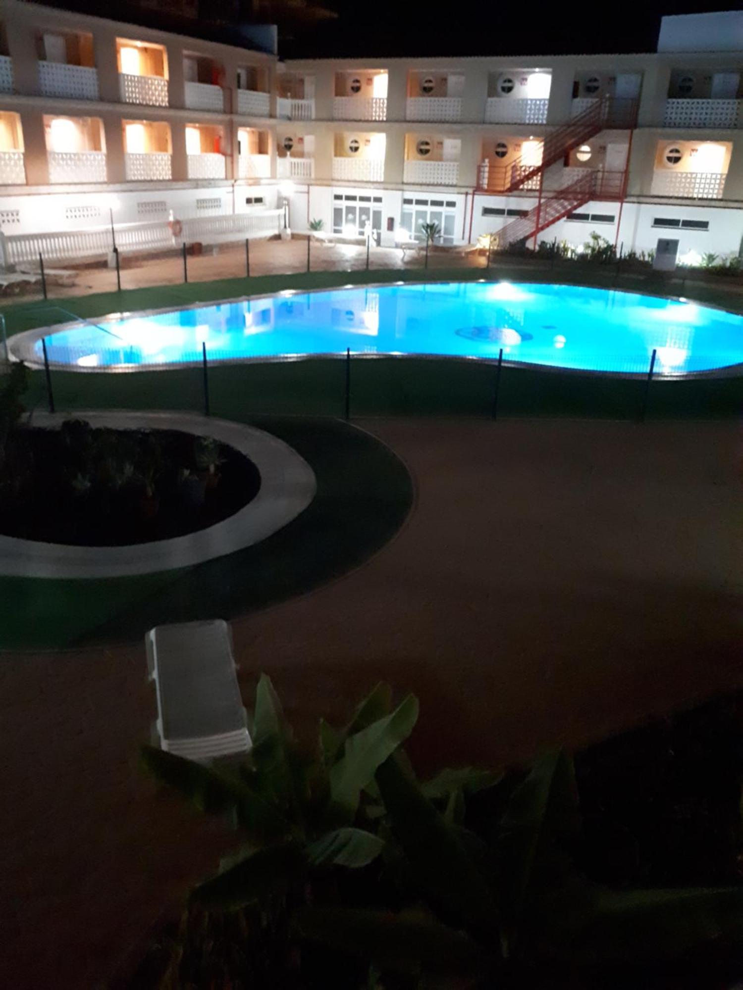 Chill Out Tenerife Sud - Monolocale Con Piscina Riscaldata กอสตา เดล ซิเลนซิโอ ภายนอก รูปภาพ